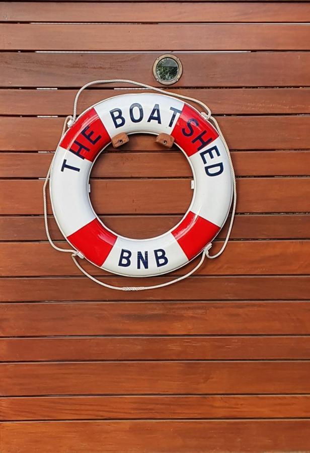 The Boatshed Waterfront B&B Порт-Фейри Экстерьер фото